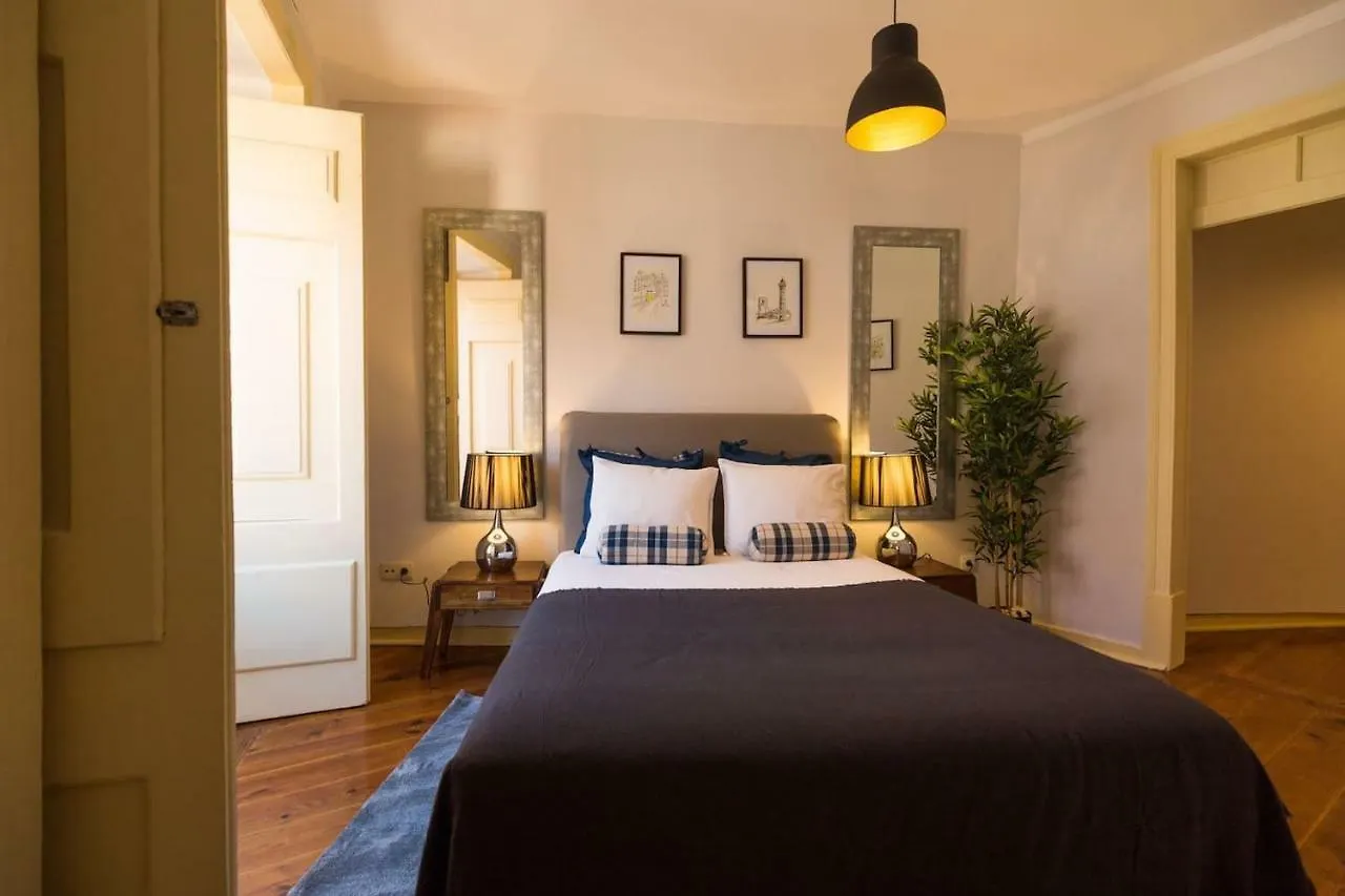 Ola Lisbon - Castelo Terrace IV Apartment