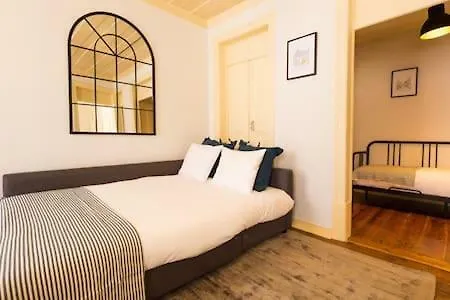 Ola Lisbon - Castelo Terrace IV Apartment 0*,  Portugal